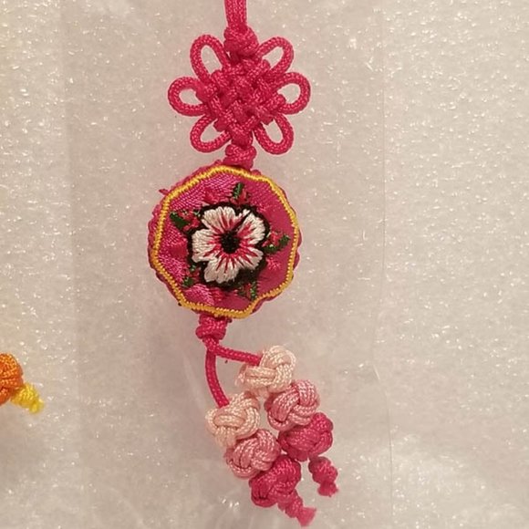 Lot of 6 Chinese knot cell charms NEW - Picture 8 of 8